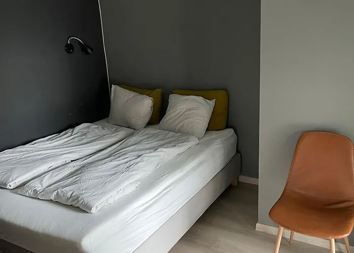 Modern House - Perfect For Holidays In ברגן